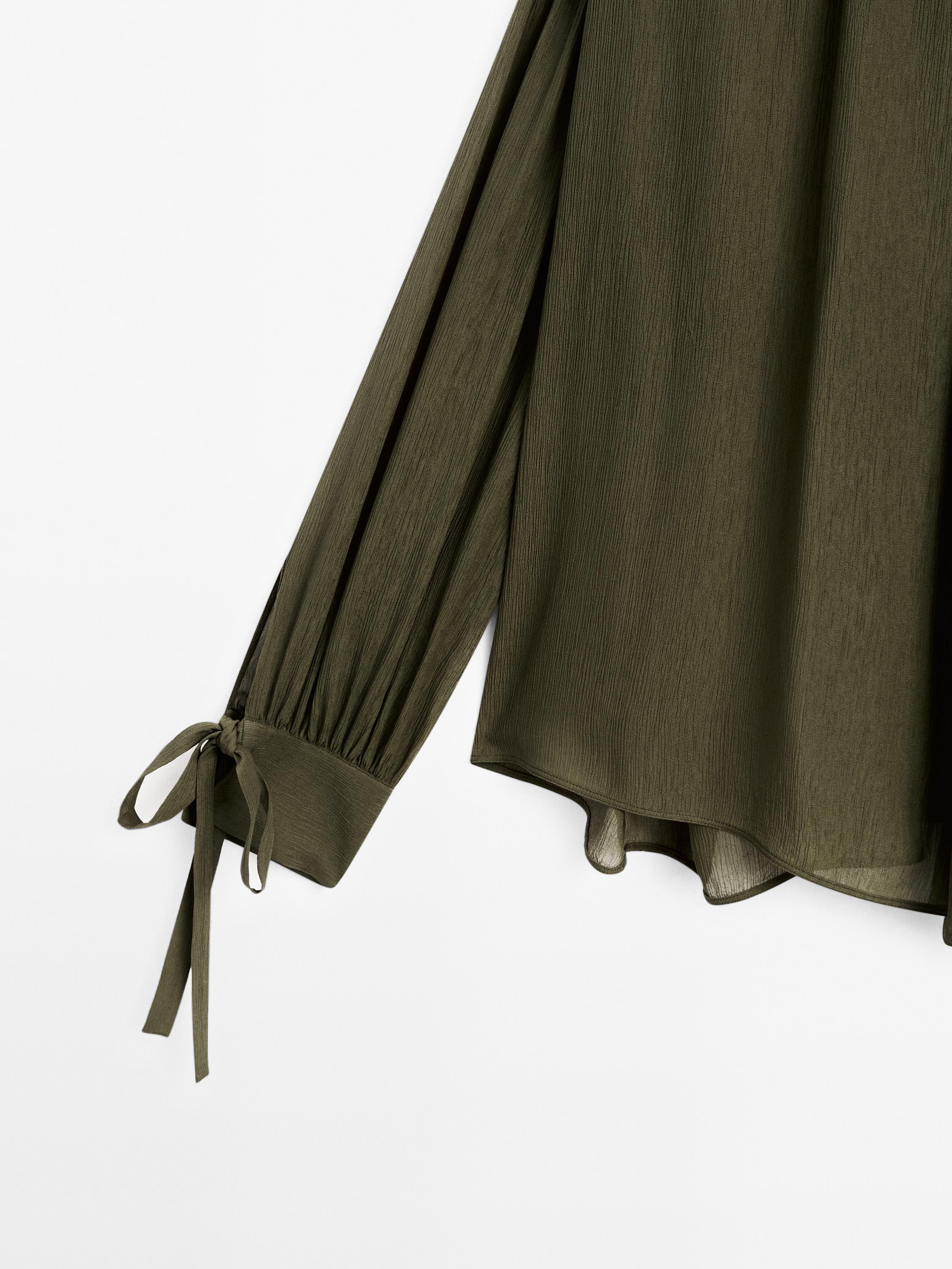Blouse cape nœuds